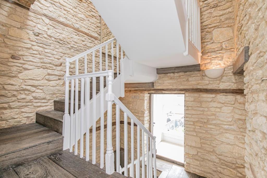 Oxfordshire Living - The Vanbrugh Apartment - ウッドストック エクステリア 写真
