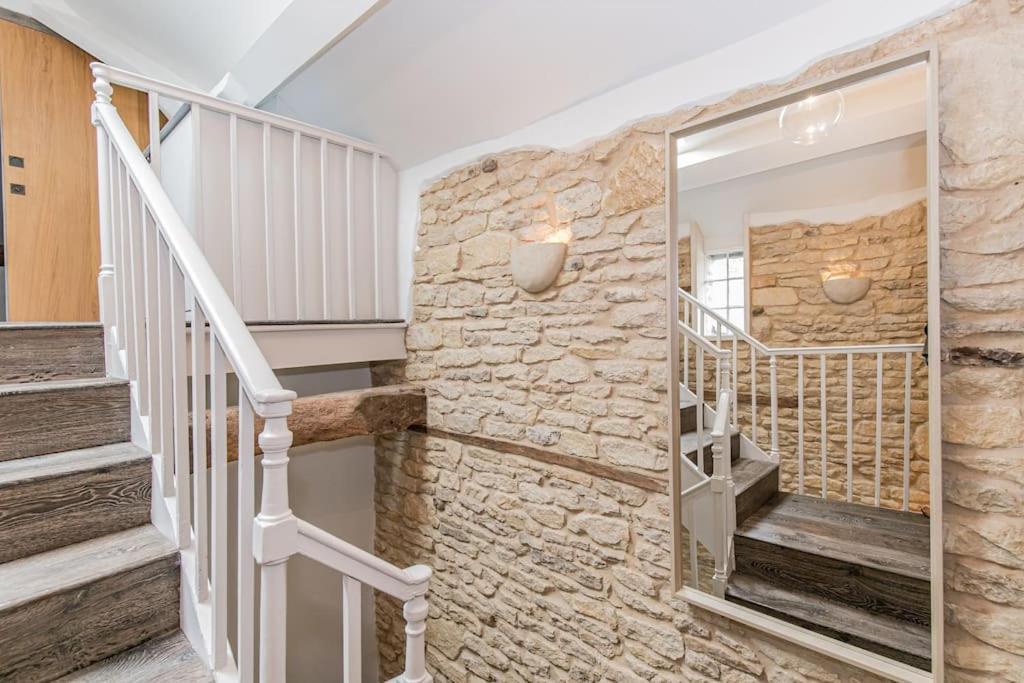 Oxfordshire Living - The Vanbrugh Apartment - ウッドストック エクステリア 写真